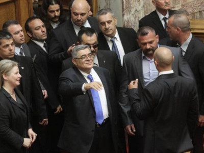 Συλλήψεις βουλευτών και στελεχών της Χρυσής Αυγής