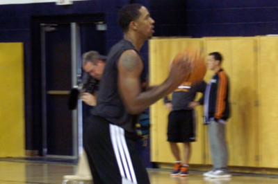 Φίνιξ Σανς: Επέστρεψε ο Φράι