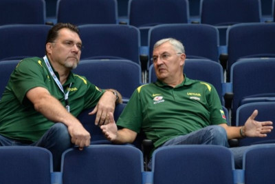 Λιθουανία: Τέλος Καζλάουσκας και Σαμπόνις