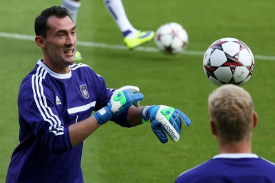 Άντερλεχτ: Πλήγμα με Προτό