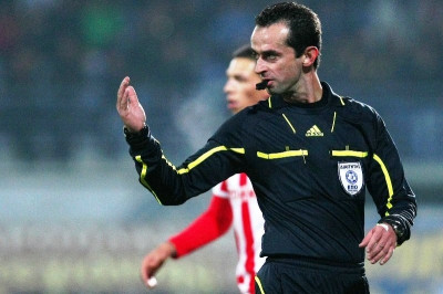 «Βγήκαν άλλοι διαιτητές»