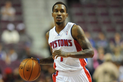 Ντιτρόιτ Πίστονς: Έξω και ο Τζένινγκς