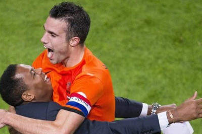 Ολλανδία: Η γκολάρα του φαν Πέρσι (video)