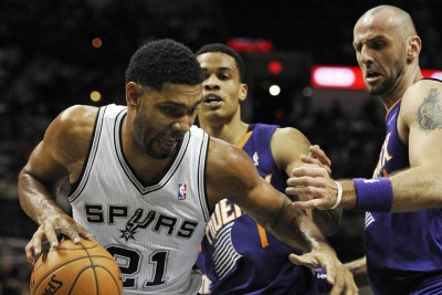 Φίνιξ Σανς: 3-0 με Κρίστμας (video)