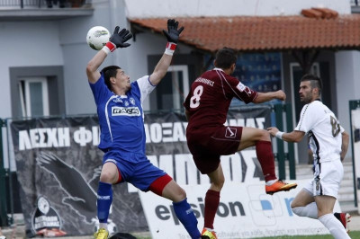 Δόξα Δράμας: Πατέρας ο Δαύκος, πρόβλημα με δυο