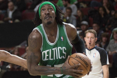 Μπόστον Σέλτικς: Πρόβλημα και με Ουάλας