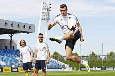 Ρεάλ Μαδρίτης: Ντρίμπλα με τα… οπίσθια! (photos+video)