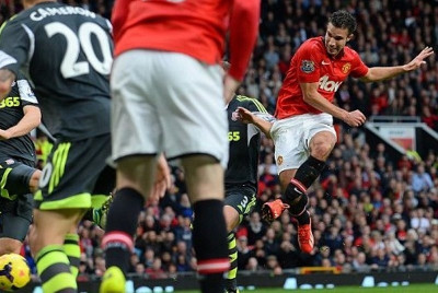 Μάντσεστερ Γιουνάιτεντ: «Βρικολάκιασε» ο φαν Πέρσι! (photos+videos)