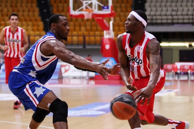 Ολυμπιακός: Χαρούμενος για Τζαβάι ο Πέτγουεϊ (photos+videos)