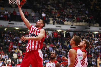 Ολυμπιακός: Στους κορυφαίους ο Λοτζέσκι (videos)