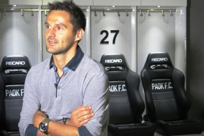 ΠΑΟΚ: Τιμά τον Σνάουτσνερ (video)