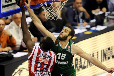 Ευρωλίγκα: Παππάς, Βασιλειάδης στους κορυφαίους (video)