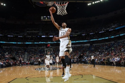 Νιου Ορλίνς Πέλικανς: Ξέσπασμα με Μπόμπκατς (video)