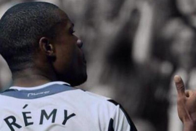 Νιούκαστλ: Πανηγύρισε με οπαδό με ειδικές ανάγκες ο Ρεμί (video)