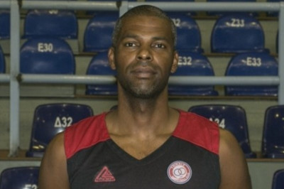 Ηλυσιακός: Εξετάζει Κόμματο