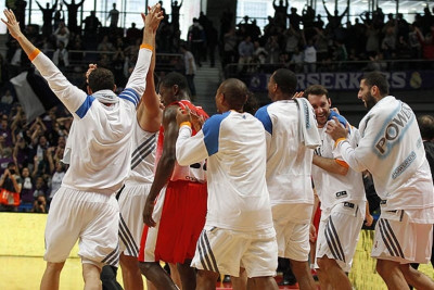 Ρεάλ Μαδρίτης: Το καλάθι του αιώνα από τον Ρέγιες (video)