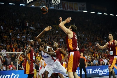 Γαλατάσαραϊ: Τη… μάτιασε ο Ολυμπιακός! (photos)