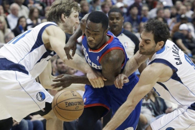 Ντάλας Μάβερικς: Μπλόκαραν τους «Σίξερς» (video)