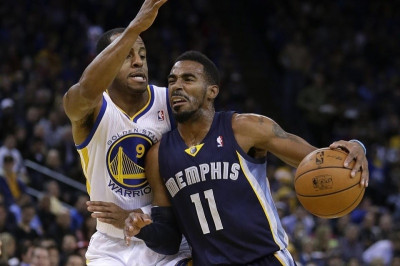 Μέμφις Γκρίζλις: «Πριγκηπικά» στο Όκλαντ (video)