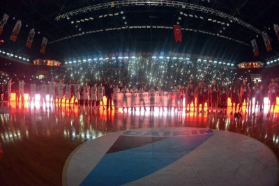 Γαλατάσαραϊ: Μοναδική ατμόσφαιρα στο «Αμπντί Ιπεκτσί» (photos)