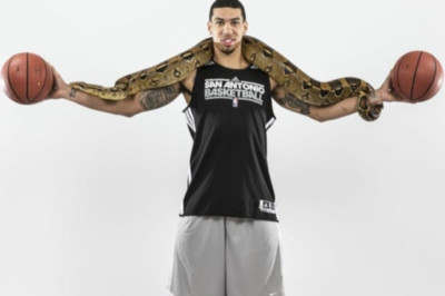 Σαν Αντόνιο Σπερς: Λατρεύει τα… φίδια ο Γκριν (video)