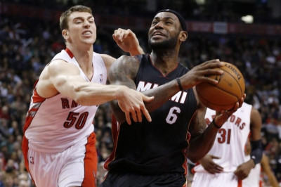 Μαϊάμι Χιτ: Κράτησαν… πελάτες τους Ράπτορς (video)