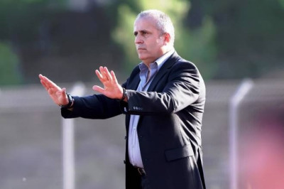 Τοπαλίδης: «Θα συνεχίσω μόνο αν φύγουν κάποιοι»