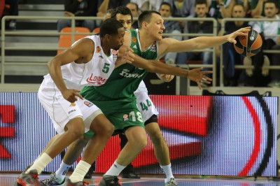 Ευρωλίγκα: MVP Νοεμβρίου ο Μπράουν (video)
