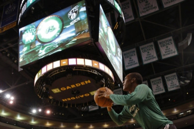 Μπόστον Σέλτικς: Επέστρεψε ο Λι και ο… Ρόντο