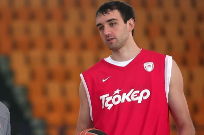 Ολυμπιακός: Ατομικό για τέσσερις