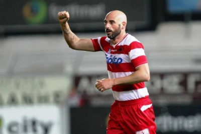 Πλατανιάς: Παρελθόν Κάστελς και Μπέκας