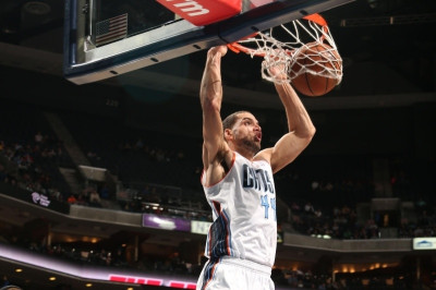 Σάρλοτ Μπόμπκατς: Χωρίς Τέιλορ και Μπιγιόμπο