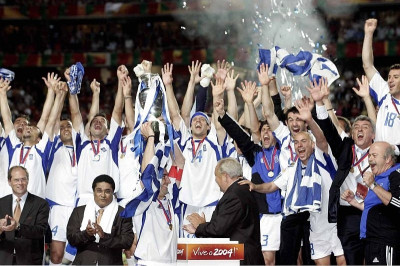 Η Εθνική Euro 2004 ξανά στο γήπεδο!