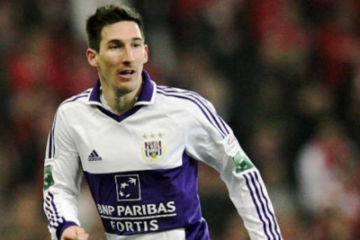 Άντερλεχτ: Διέψευσε για τον καρκίνο ο Κλιέσταν