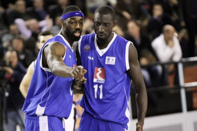 Πανελευσινιακός: Οι ξένοι... πληγώνουν (photos)