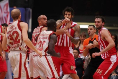 Ολυμπιακός: Μειώθηκε μόνο του Μπέγκιτς, κεκλεισμένων με Σιένα