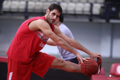 Περπέρογλου: «Προετοιμαζόμαστε για το μαραθώνιο»