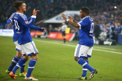 Σάλκε: Νίκη στην επιστροφή του Παπαδόπουλου!