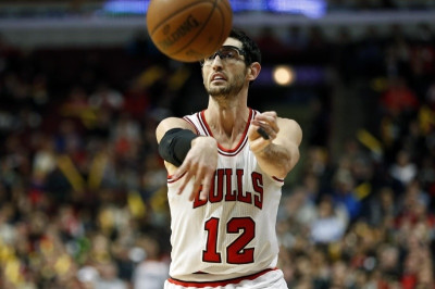 Σικάγο Μπουλς: Έξω ο Χάινριχ, τέλος ο Τζέιμς