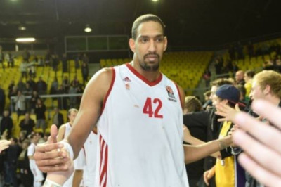 Νιου Ορλίνς Πέλικανς: «Κλείνουν» Αγινκά