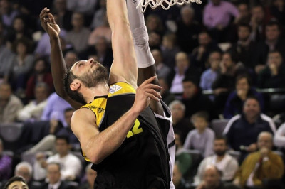 Χαρίσης: «Στις λεπτομέρειες με Πανιώνιο»