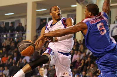 Ικαρος: Να ανέβει... σκαλιά (photos)