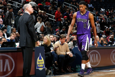 Σακραμέντο Κινγκς: Άσχημα Χριστούγεννα για Μαλόουν