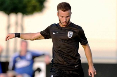 Απόλλων 1926: Δανείστηκε Πόποβιτς, Ποζατζίδη