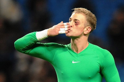 Μάντσεστερ Σίτι: Μάτωσε για τη φανέλα ο Χαρτ (photos)