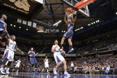 Σάρλοτ Μπόμπκατς: Πέρασαν από Σακραμέντο (video)