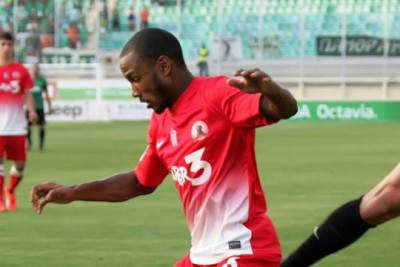 Skoda Ξάνθη: Κάρτες ο Ντε Γκούζμαν