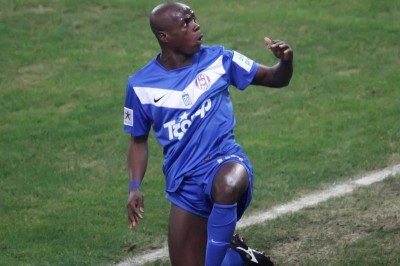 Καλλονή: Αποχαιρετά ο Ντος Σάντος