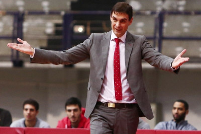 Μπαρτζώκας: «Αυτά θα μας δώσει ο Μουν»