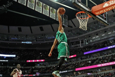 Μέμφις Γκρίζλις: Επίσημη η μεταγραφή του Λι